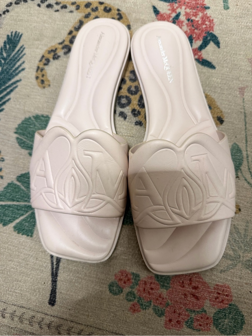 Alexander McQueen Pale Pink Embossed Slide Sandals - Picture 2 of 4